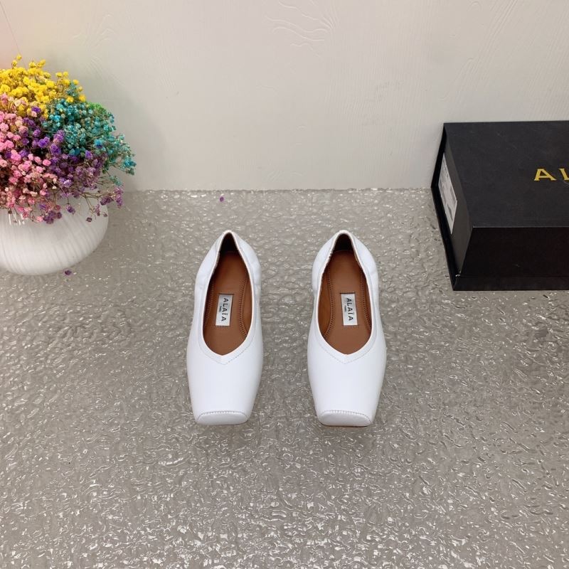 Other flat shoes
